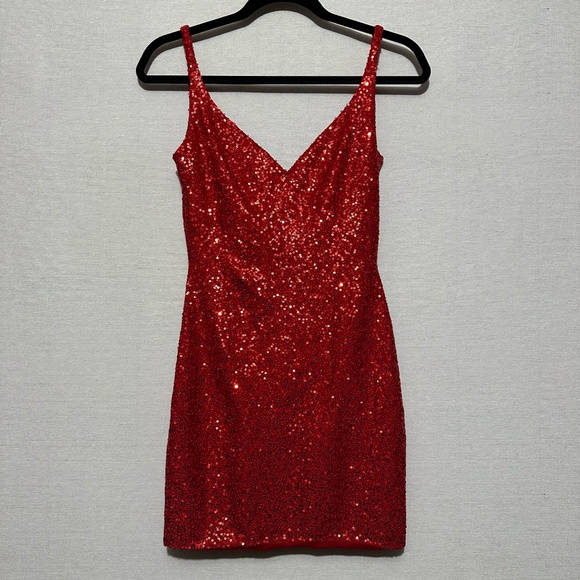 NWT LA FEMME Cherry RED sequin cocktail Prom Formal dress - size 2 - Picture 3 of 6